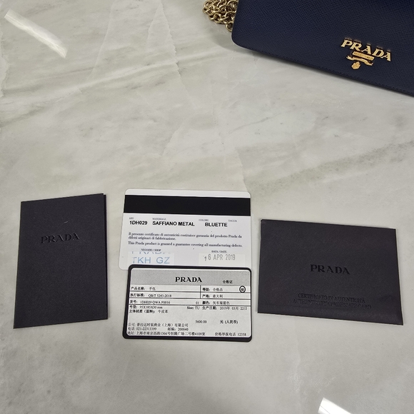 Prada Wallet on Chain/Clutch - Picture 12 of 13